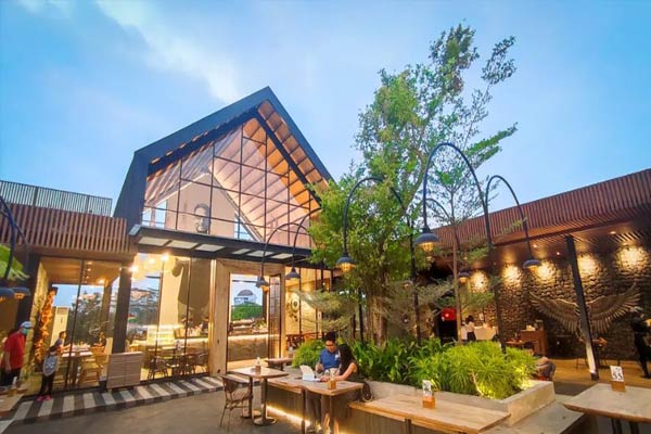 32 Cafe di Malang