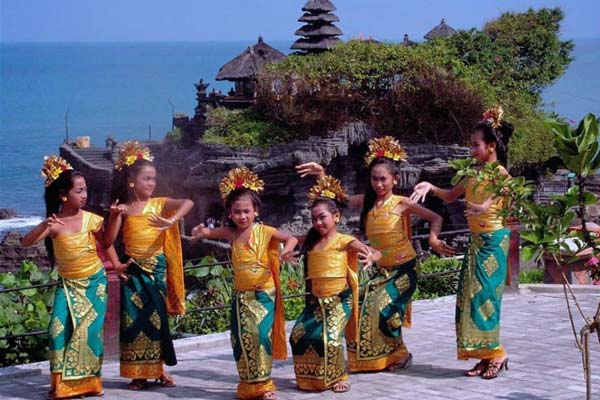 Alamat dan Rute Lokasi Tanah Lot Bali