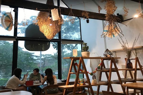 Cafe instagramable di Surabaya Barat