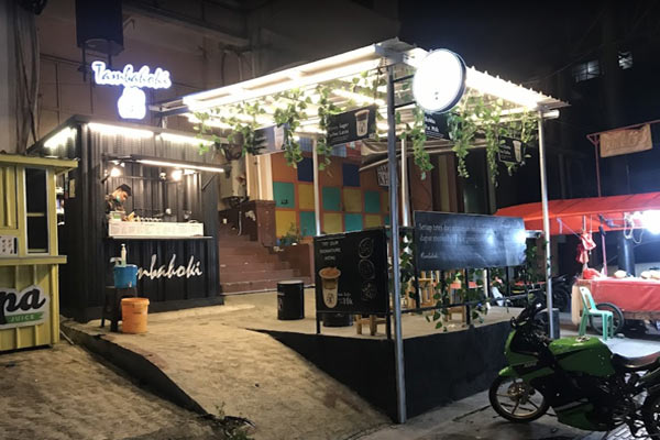 Cafe yang sedang hits di Muara Karang