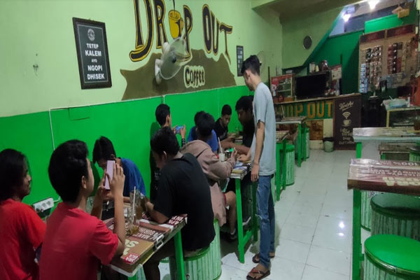 Coffee shop di Surabaya Utara