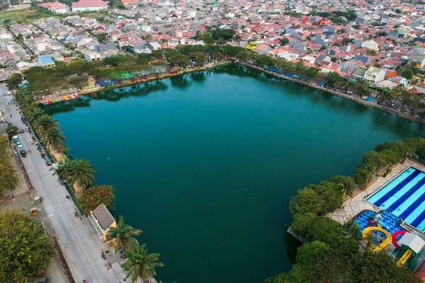 Danau Marakash - Harga Tiket Masuk & Spot Foto Terbaru 2022