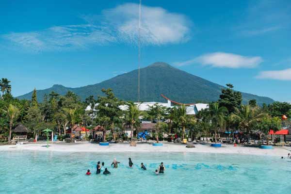 Daya Tarik Sangkan Resort Aqua Park