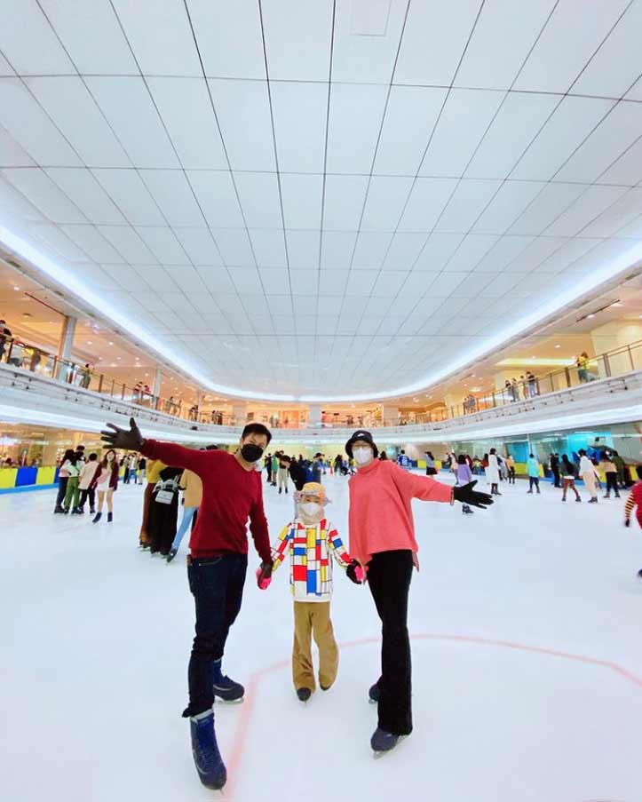Harga Tiket Masuk Ice Skating Mall Taman Anggrek