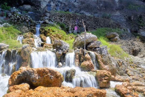 Harga Tiket Masuk Seganing Waterfall