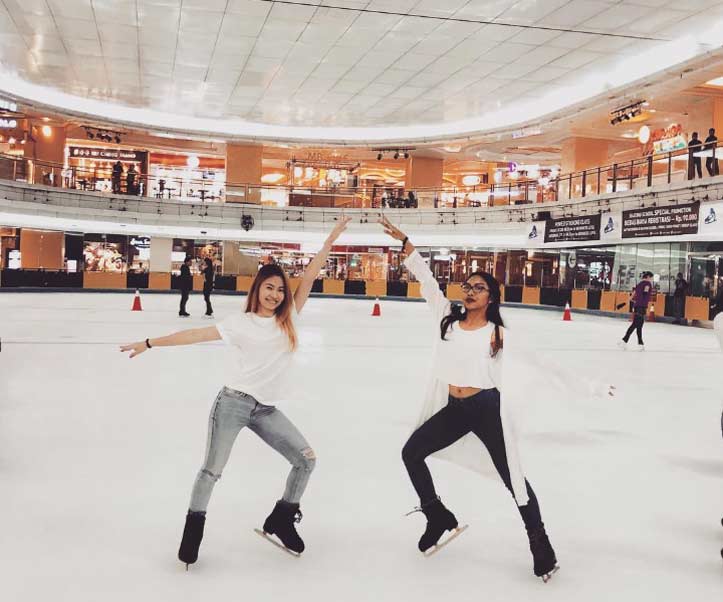 Harga Ice Skating Ioi - Kessler Show Stables