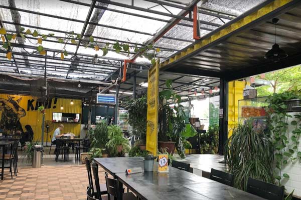 Opening Hours Kafe Kampung Kaw