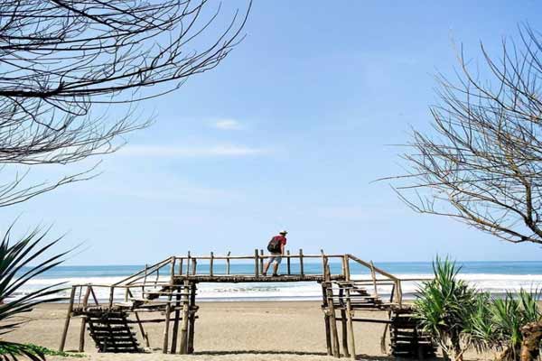 Pantai Cemoro Sewu Yogyakarta