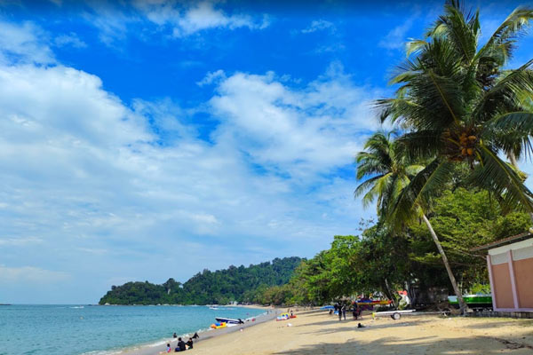 Pantai Pasir Bogak Pangkor Island