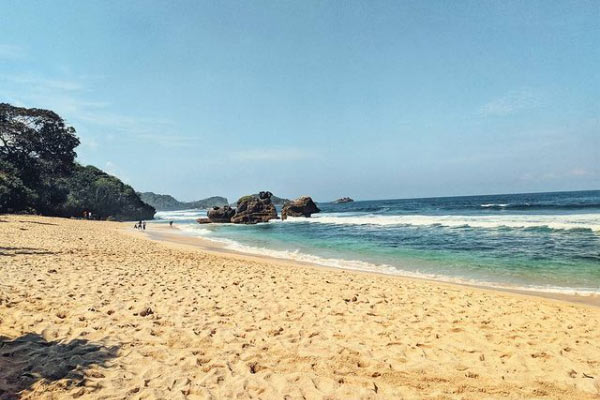 Pantai Selok Malang Jawa Timur