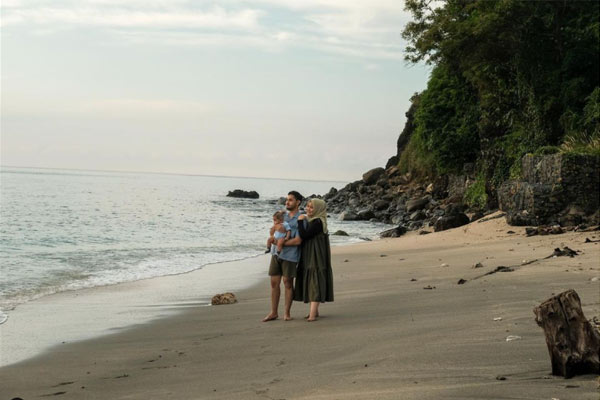 obyek wisata pantai di kota mataram lombok barat