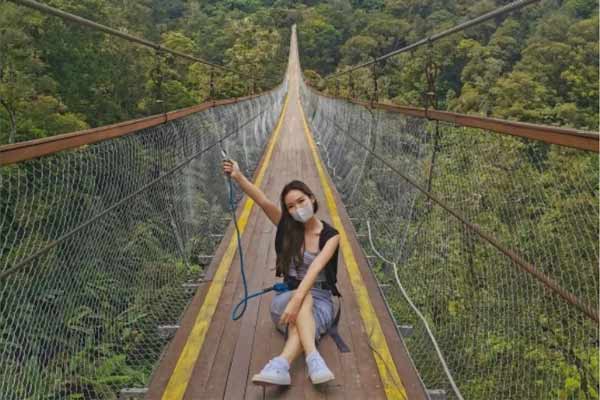 Spot Wisata di Jembatan Gantung Rengganis
