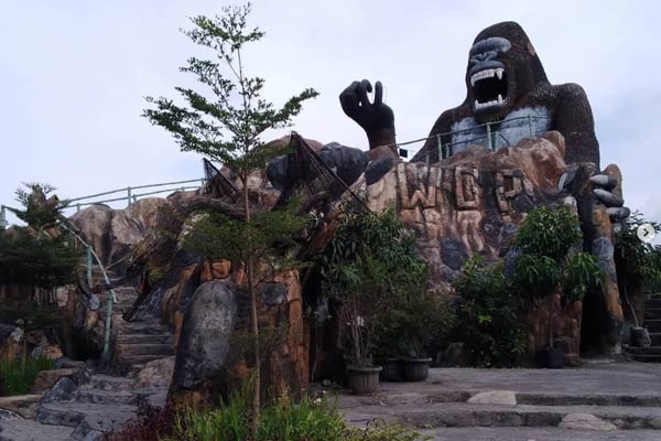 Spot Wisata di Watu Gajah Park