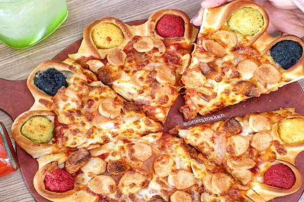 Tips Berkunjung ke Pizza Hut Crown Crust