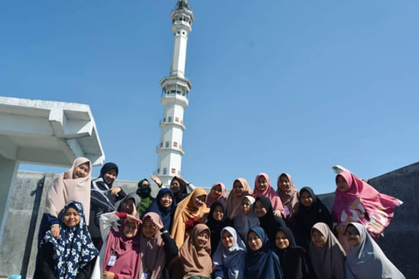 Tips Berkunjung ke Menara Asmaul Husna Wali Barokah