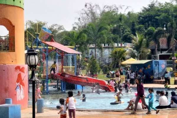 Tips Berkunjung ke Pikatan Waterpark