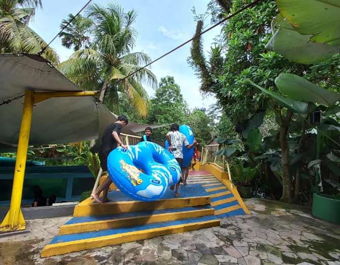 Tips Berkunjung ke The Jungle Waterpark Bogor