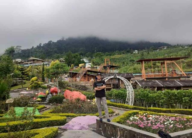Villa Khayangan Puncak Bogor