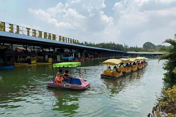 wisata Floating Market Lembang